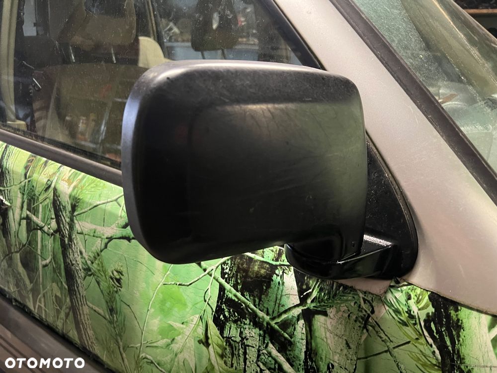 Lusterko lewe prawe elektryczne lift Nissan Terrano 2 - 1