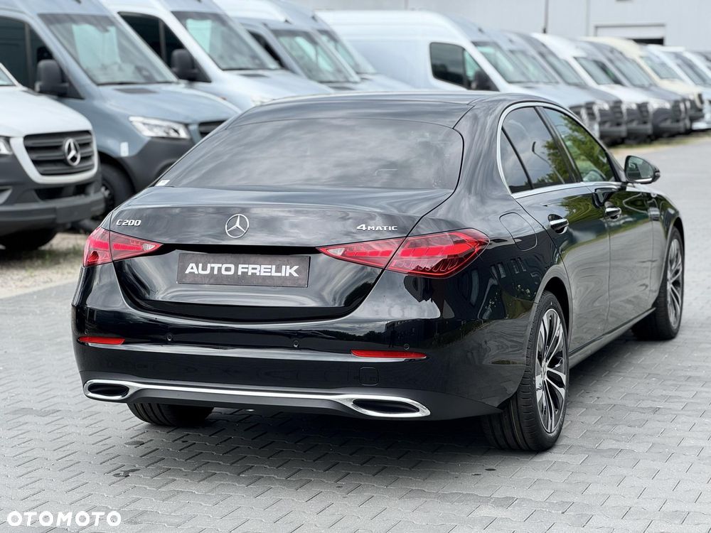 Mercedes-Benz Klasa C 200 4Matic 9G-TRONIC Avantgarde - 7