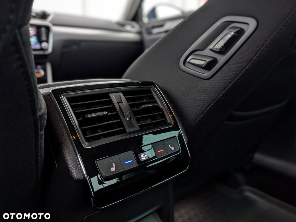 Skoda Superb 2.0 TDI SCR Style DSG - 38