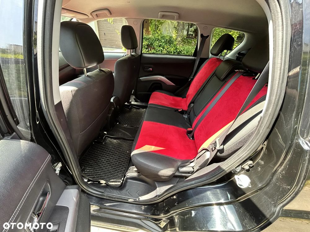Mitsubishi Outlander 2.0 DID Intense + - 8