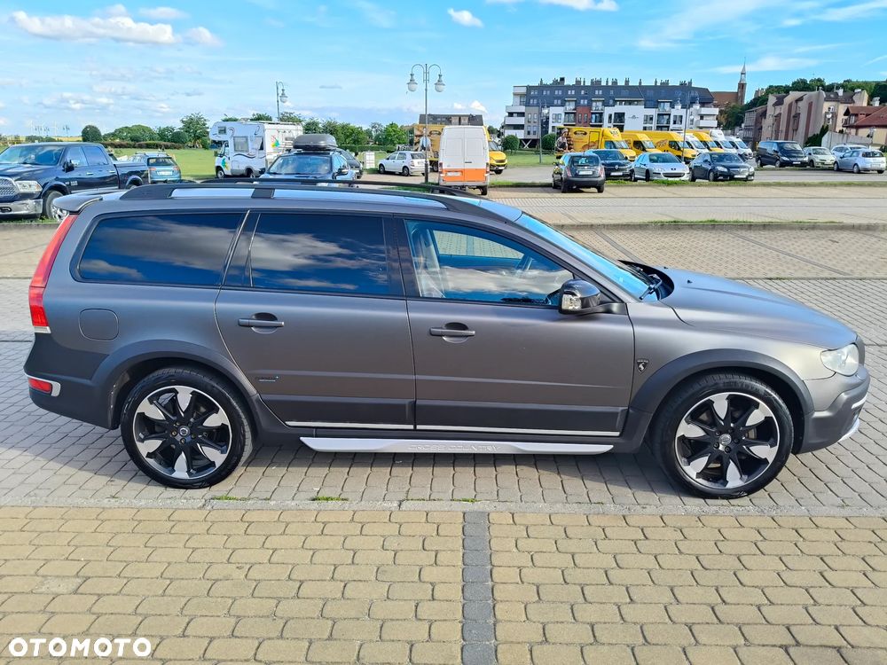 Volvo XC 70 D5 AWD Summum - 4
