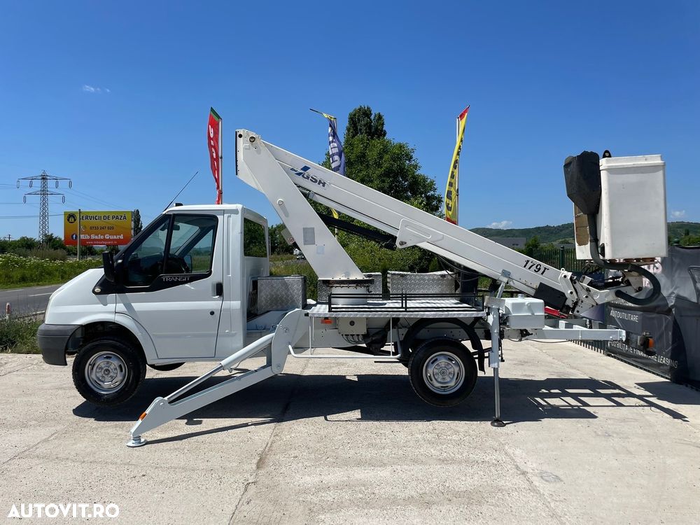 Ford Transit NACELA 4x4 18 M - 8