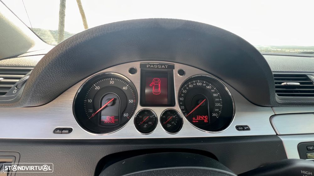 VW Passat Variant 2.0 TDI Sportline DSG - 7
