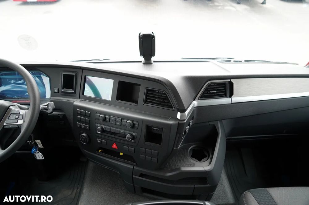 MAN TGS 41.480 / 8X8 / ​​BASCULATOR / AUTOMAT / NOU-NOUȚ / ECHIPAMENTE BOGATE / DISPONIBIL IMEDIAT / AUR METALIC / - 32