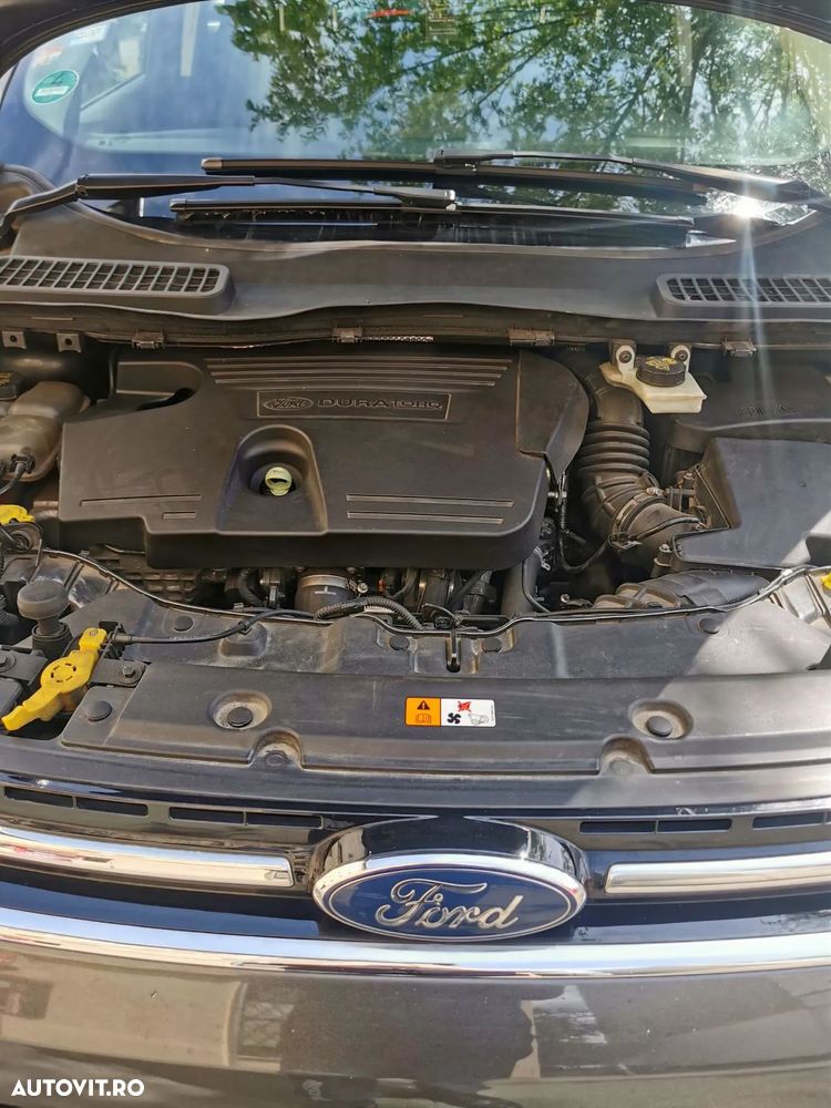 Ford Kuga 2.0 TDCi 4x4 Aut. Titanium - 6