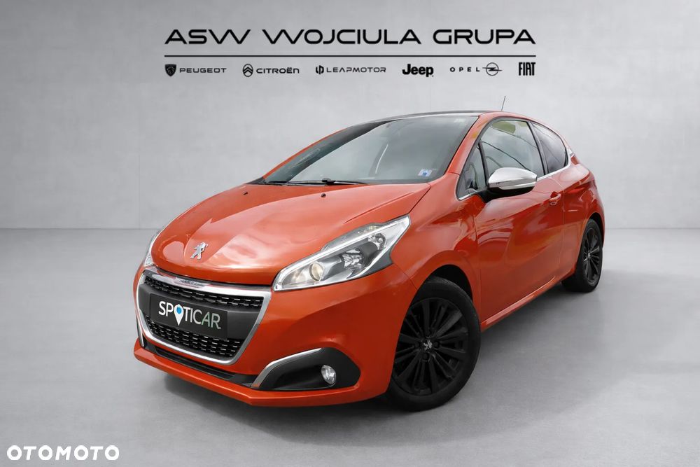 Peugeot 208 - 1
