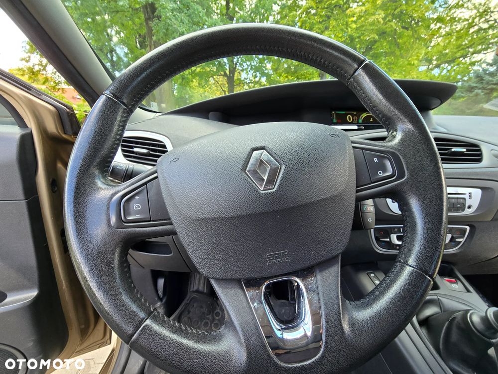 Renault Scenic ver-1-4-16v-tce-tomtom-edition - 12