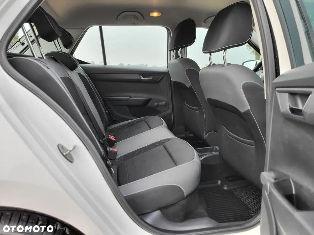 Skoda Fabia 1.0 Ambition - 15