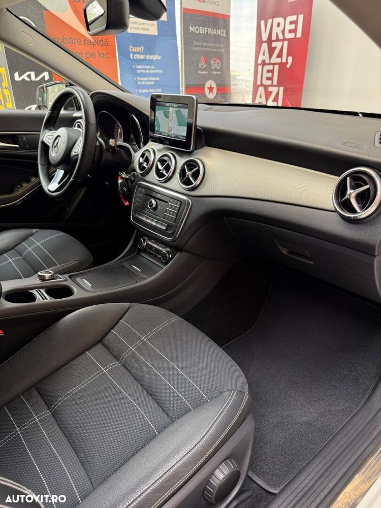 Mercedes-Benz CLA 180 - 16