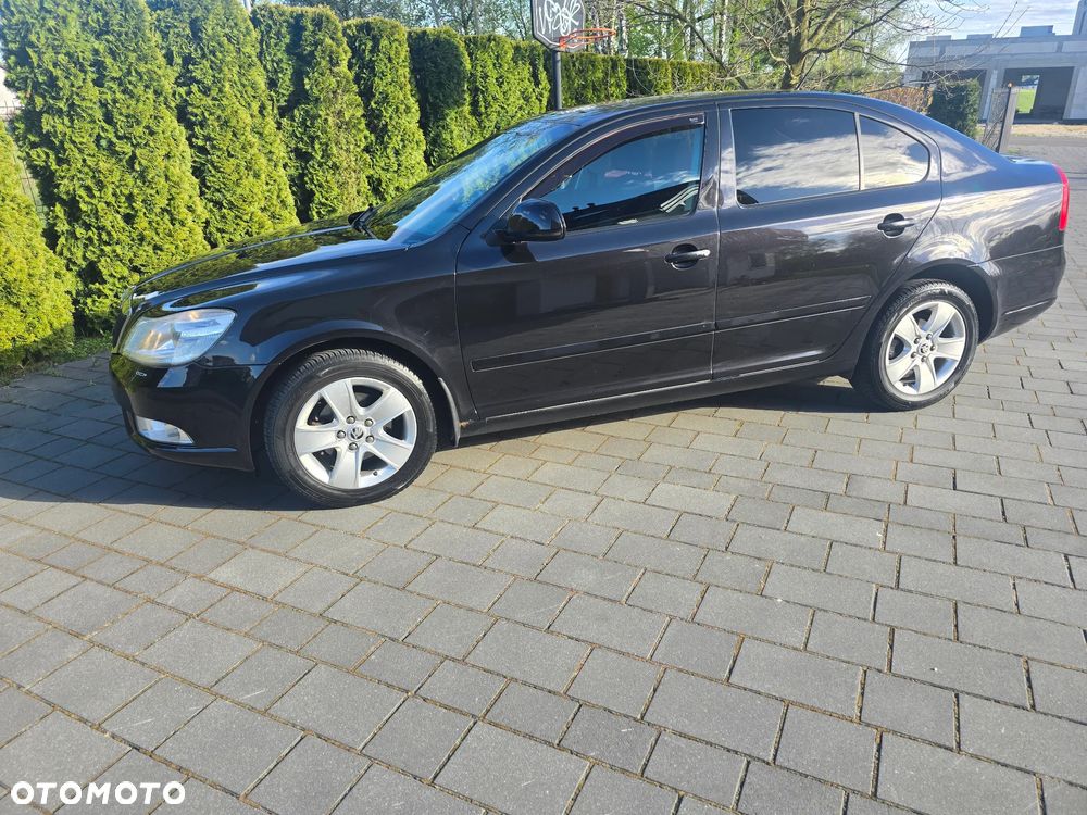 Skoda Octavia 1.6 Ambiente - 3