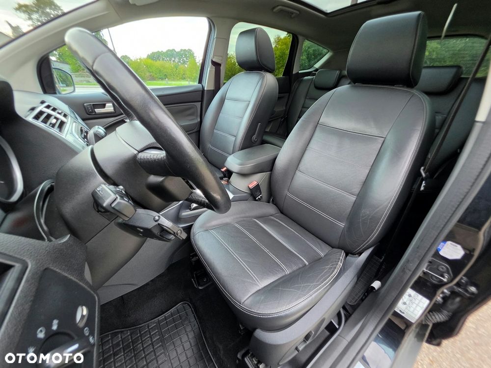 Ford Kuga 2.5 4x4 Titanium - 28