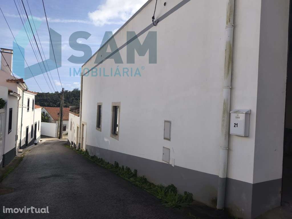 Moradia com Pavilhão e Potencial de Construção até 3 Andares - Grande imagem: 5/24