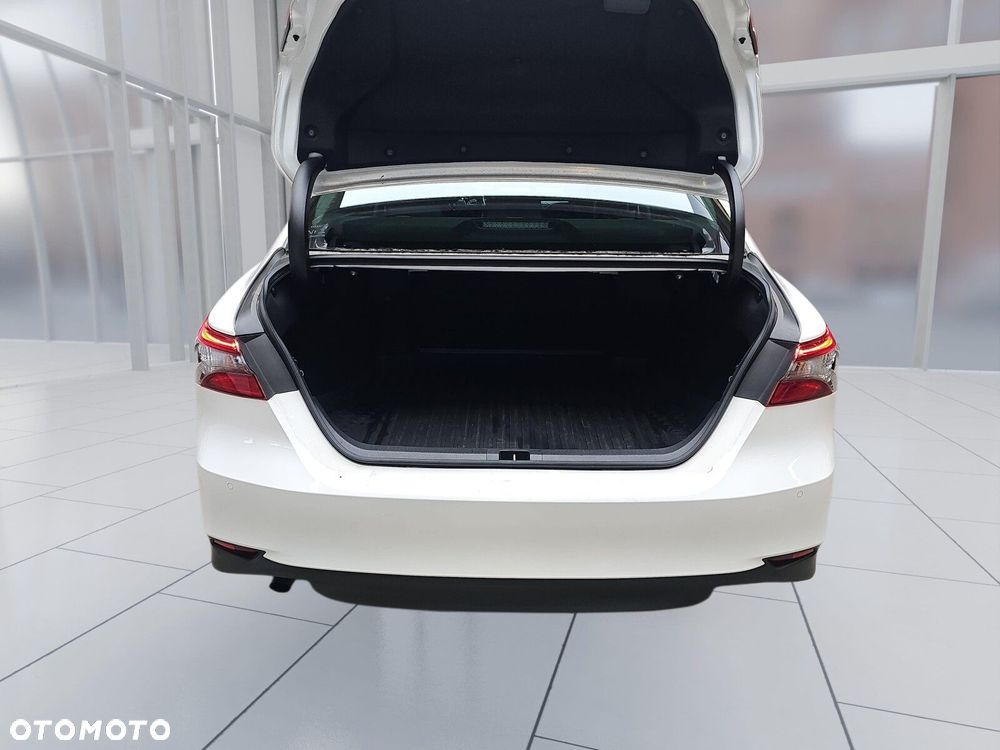 Toyota Camry 2.5 Hybrid Prestige CVT - 20
