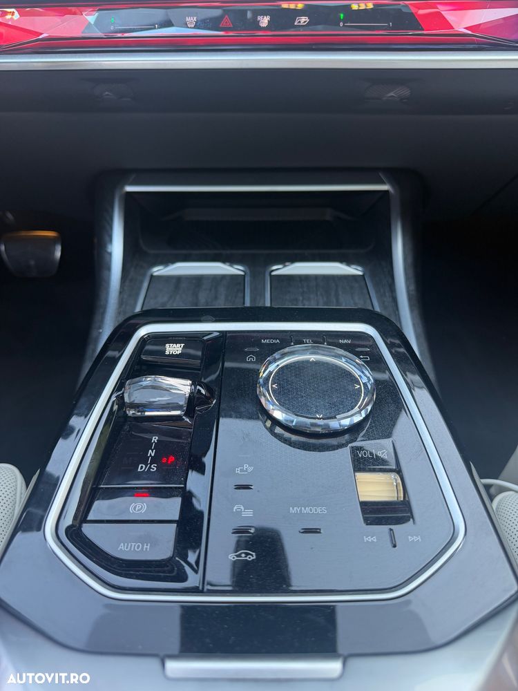 BMW Seria 7 - 8