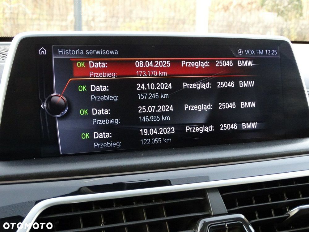 BMW Seria 7 740d xDrive - 32