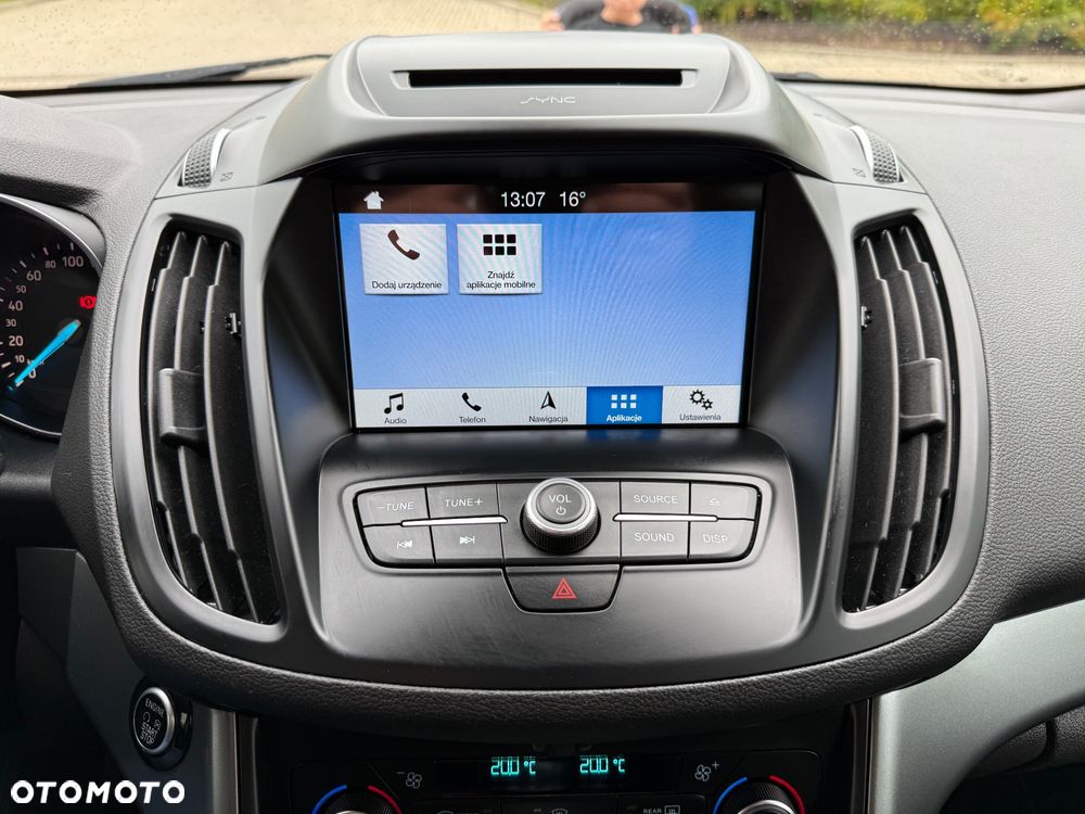 Ford Kuga 1.5 EcoBoost 2x4 Titanium - 18