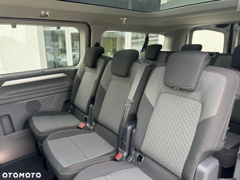 Volkswagen Caravelle - 22