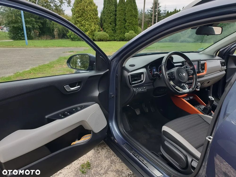 Kia Stonic 1.4 L - 12