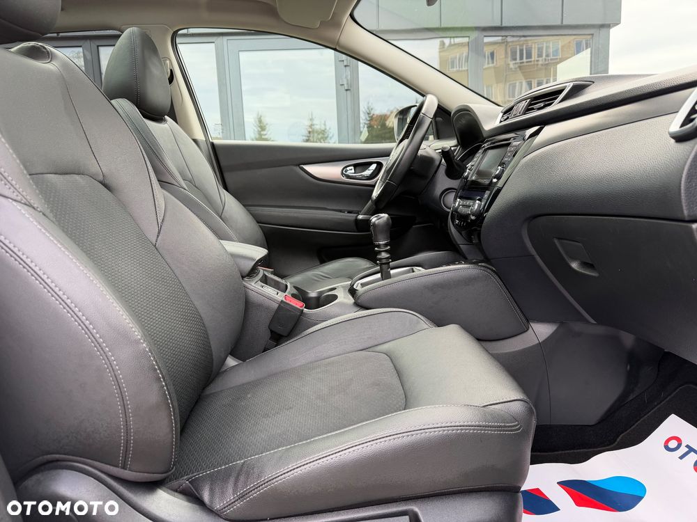 Nissan Qashqai 1.3 DIG-T Tekna - 26