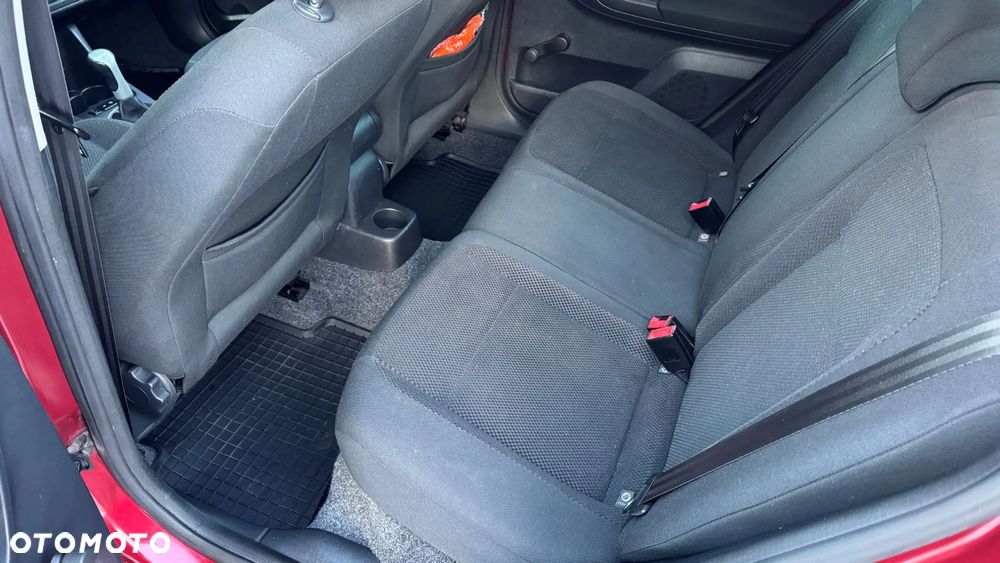 Skoda Fabia 1.2 HTP Elegance - 10