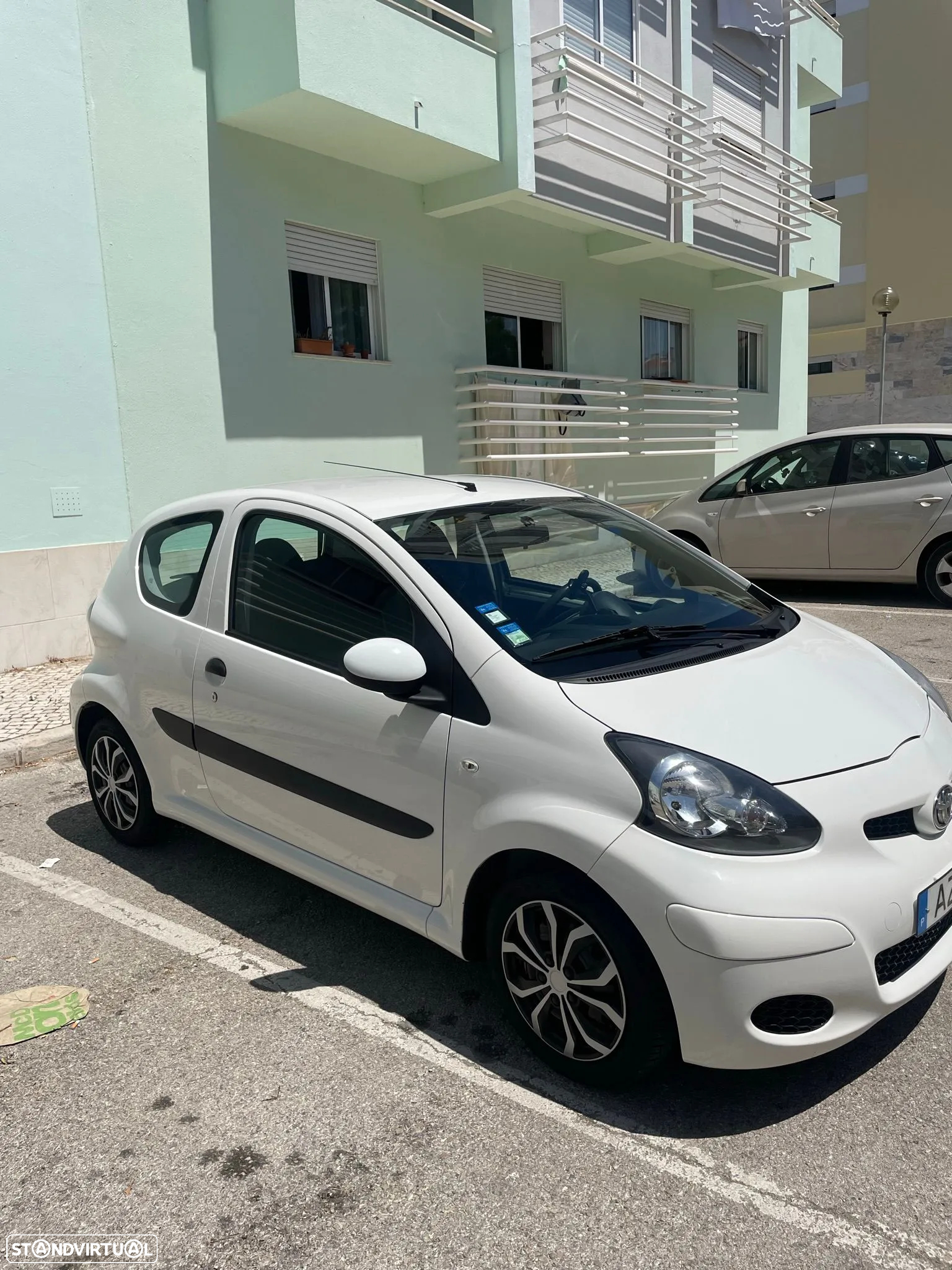 Toyota Aygo 1.0 + AC - 4