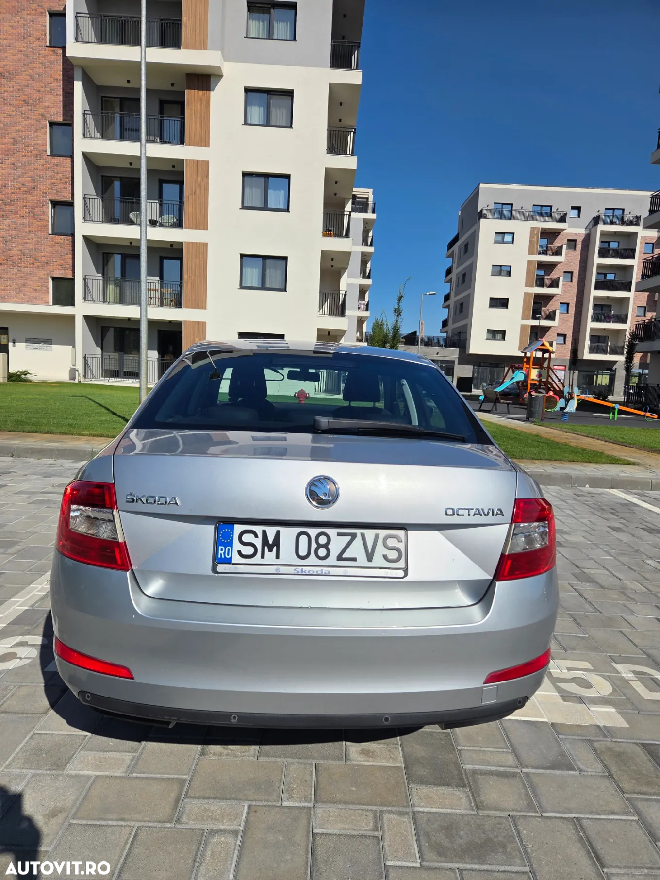 Skoda Octavia 1.6 TDI AMBITION - 3