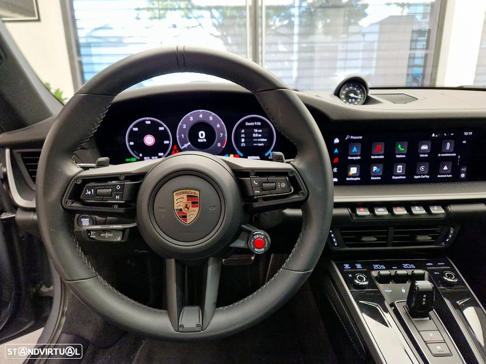 Porsche 911 (992) Carrera - 24