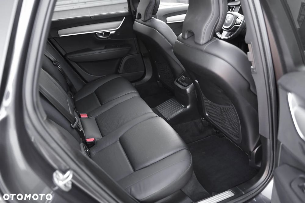 Volvo V90 - 11