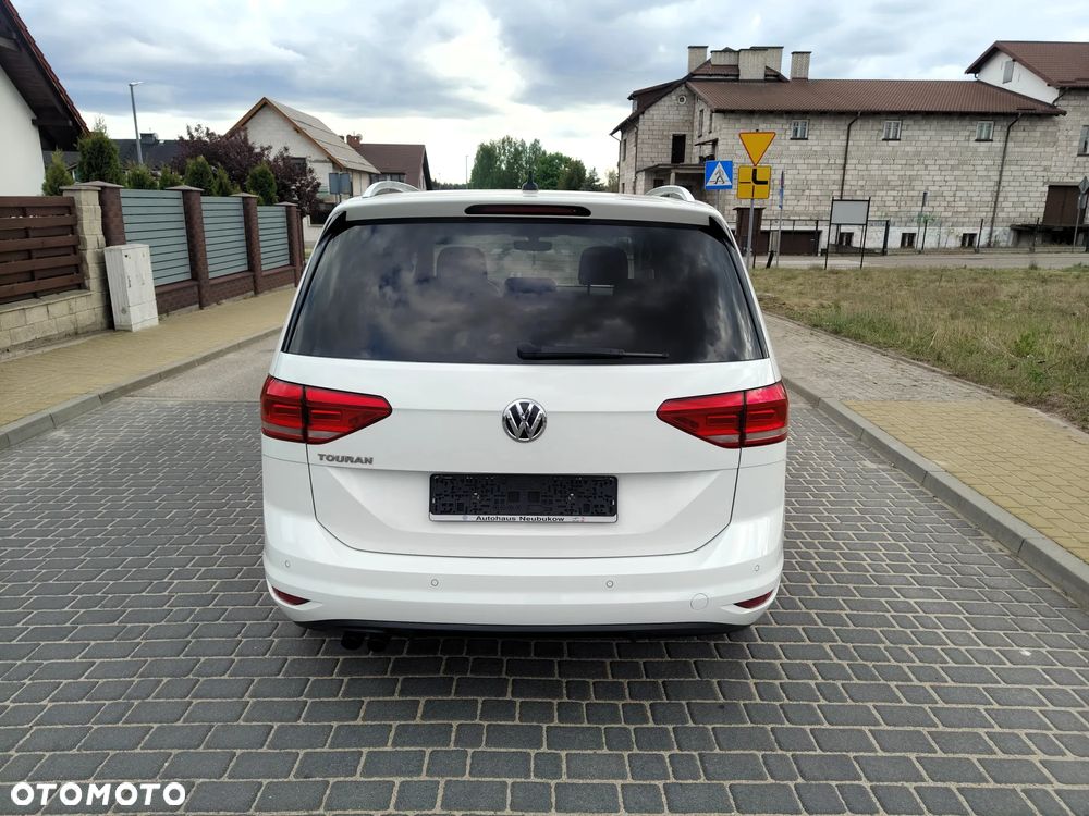 Volkswagen Touran 2.0 TDI SCR UNITED - 10