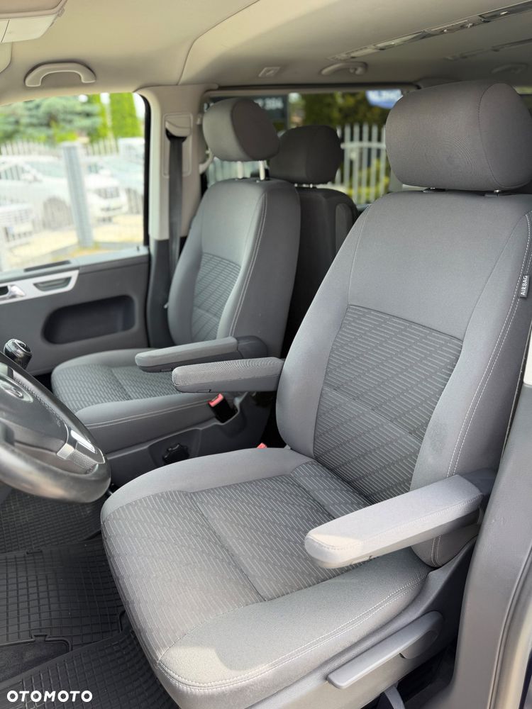 Volkswagen Multivan - 13