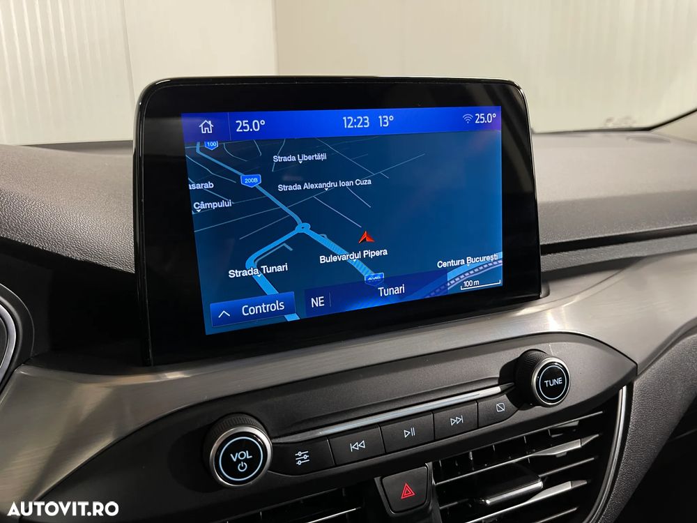 Ford Focus 1.5 EcoBlue Titanium - 16