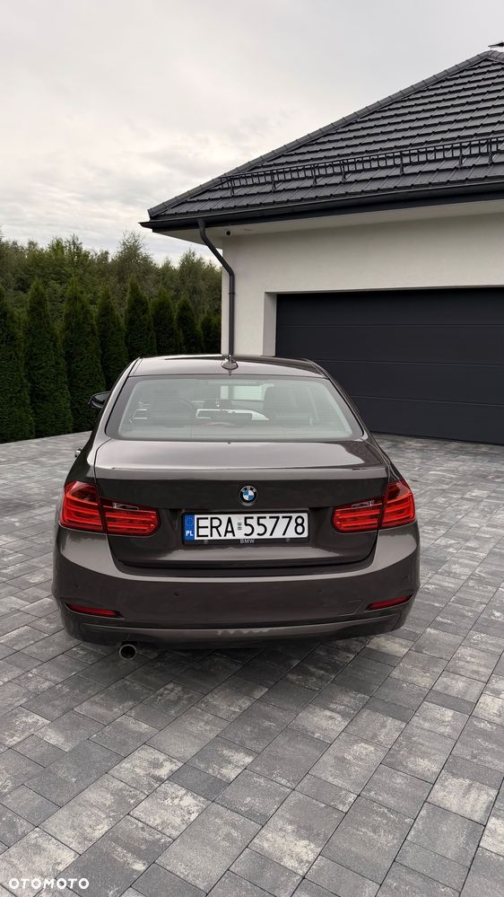 BMW Seria 3 316d - 5