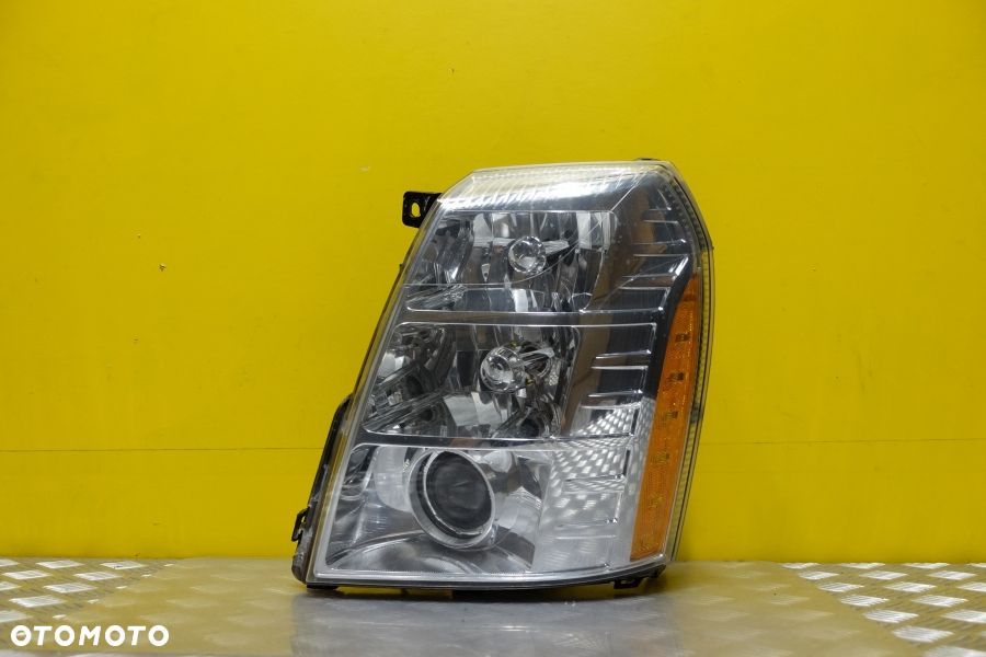CADILLAC ESCALADE 2006- REFLEKTOR LAMPA XENON USA - 1