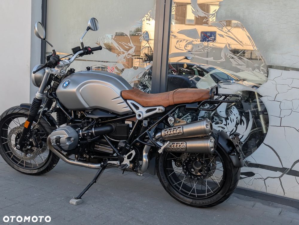 BMW R - 8