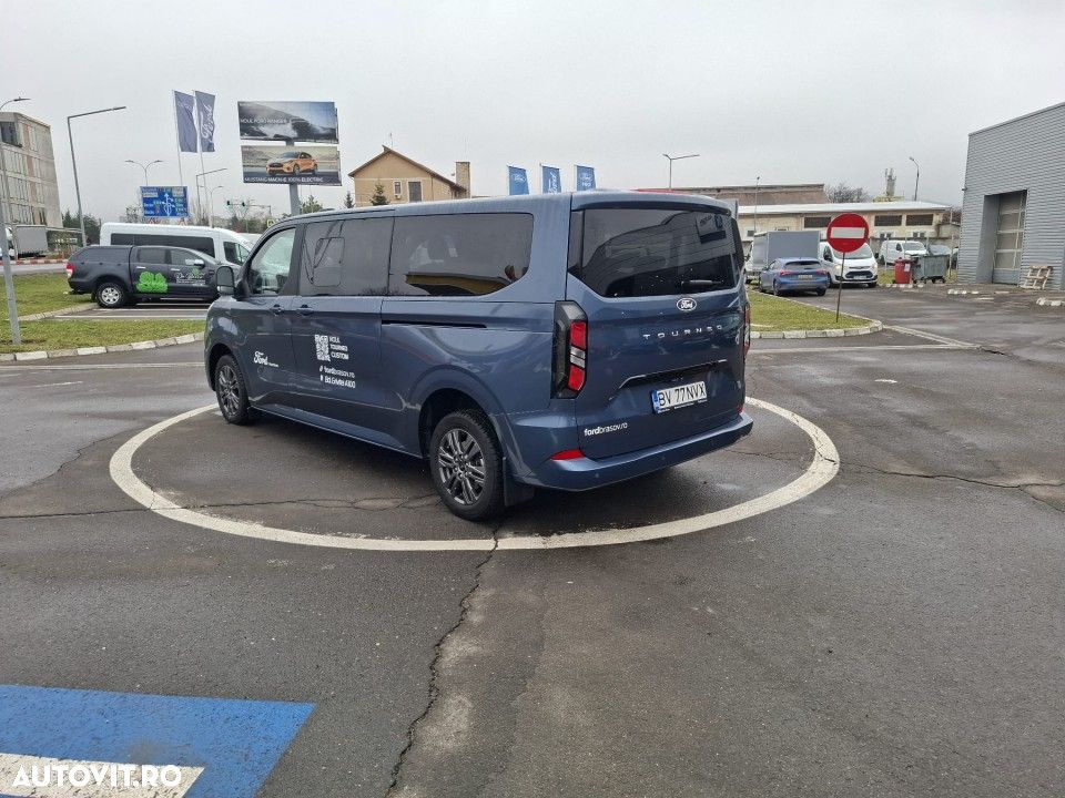 Ford Tourneo Custom - 7