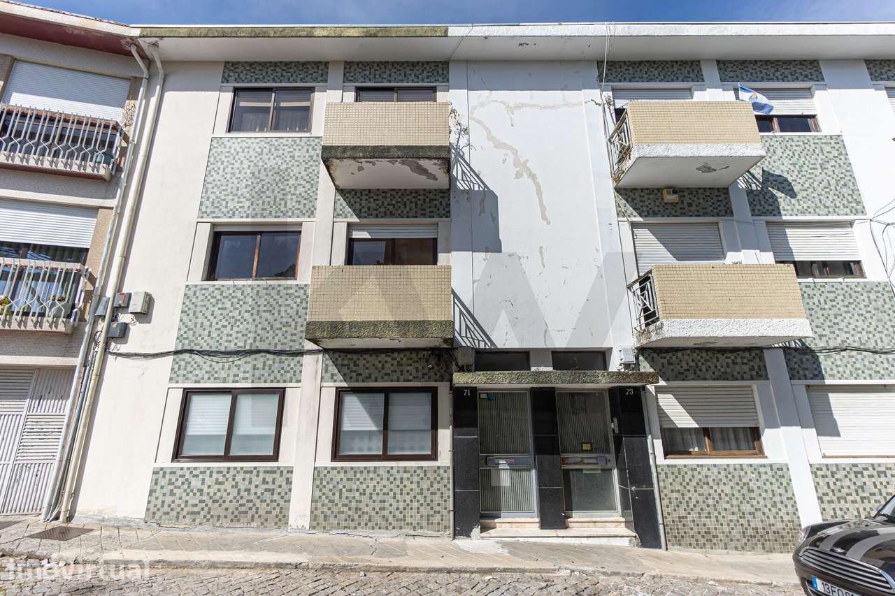 Apartamento T2 com enorme potencial no coração de Vila Nova de Gaia - Grande imagem: 2/35