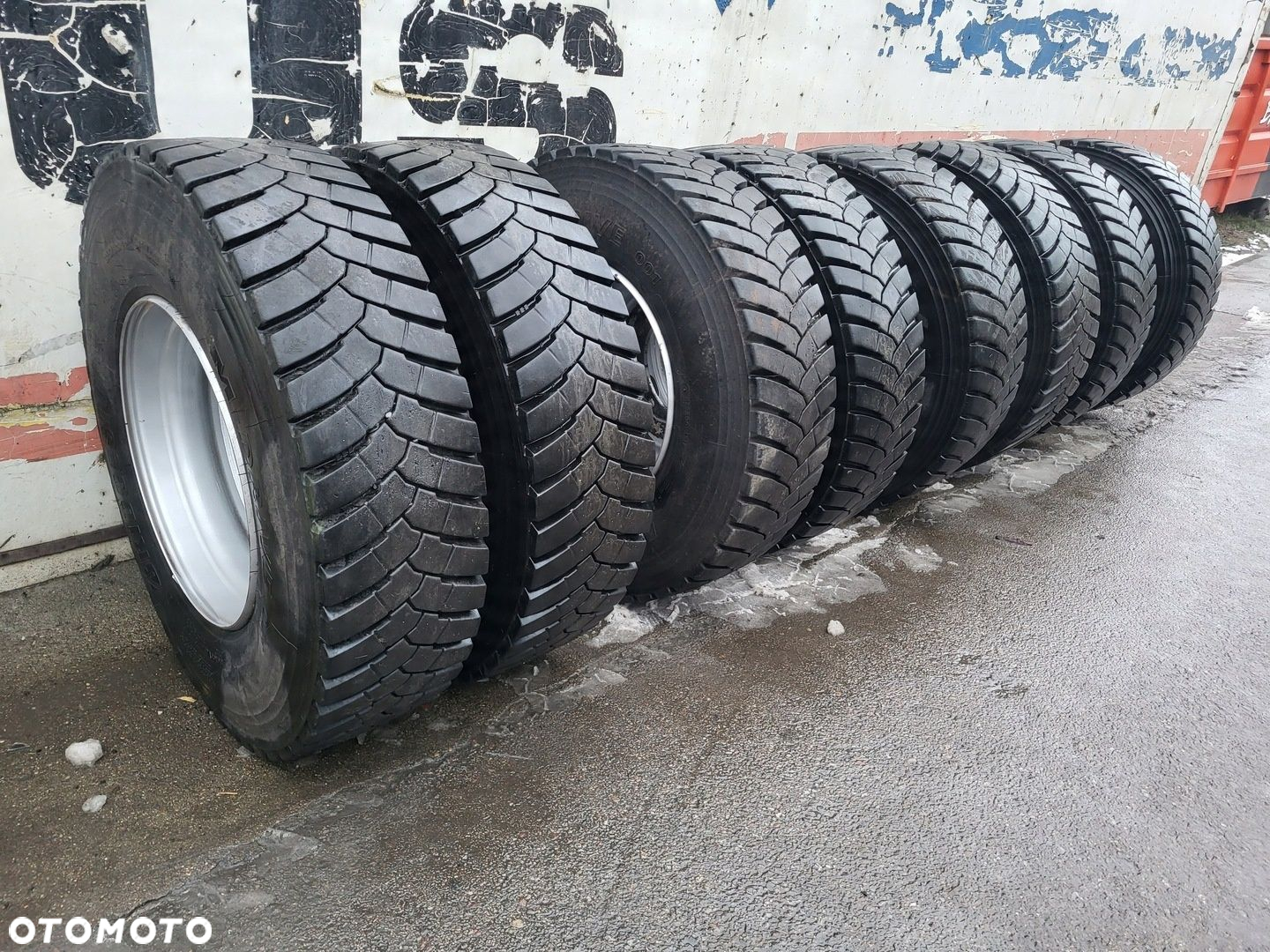 Opona Koło Felga Bridgestone M-Drive 315/80 R22.5 - 8