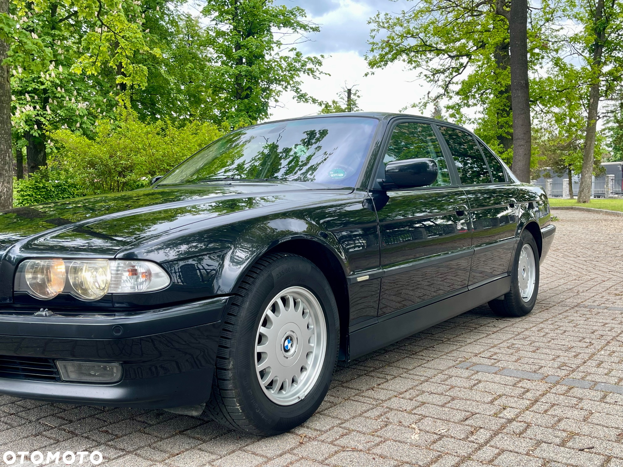 BMW Seria 7 750i - 30