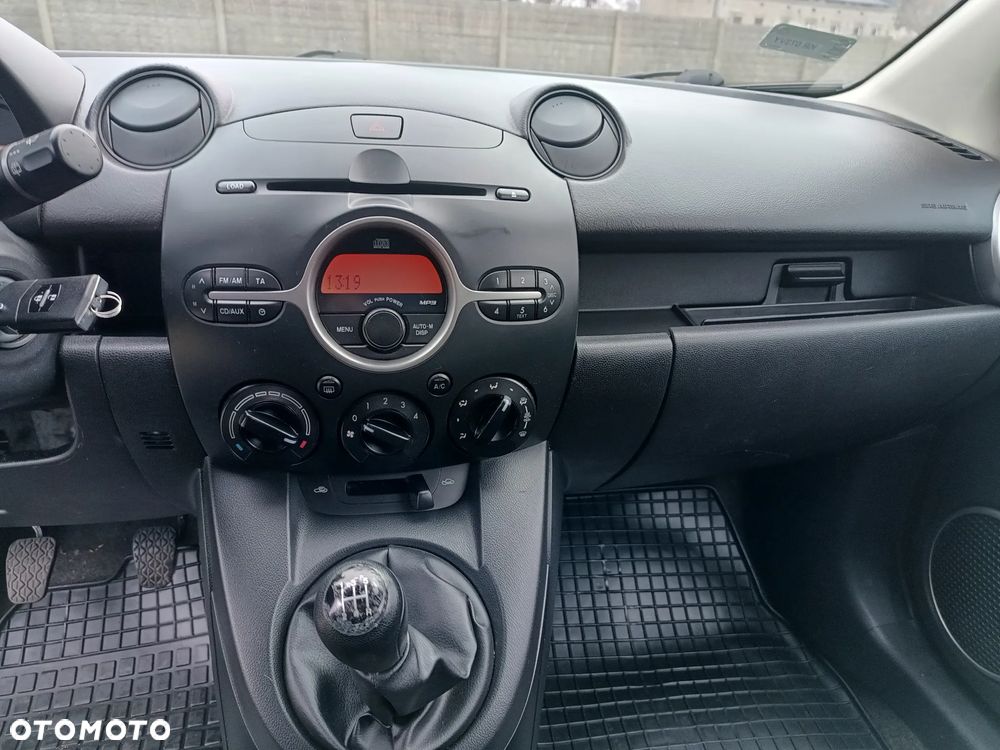 Mazda 2 1.3 Comfort - 13