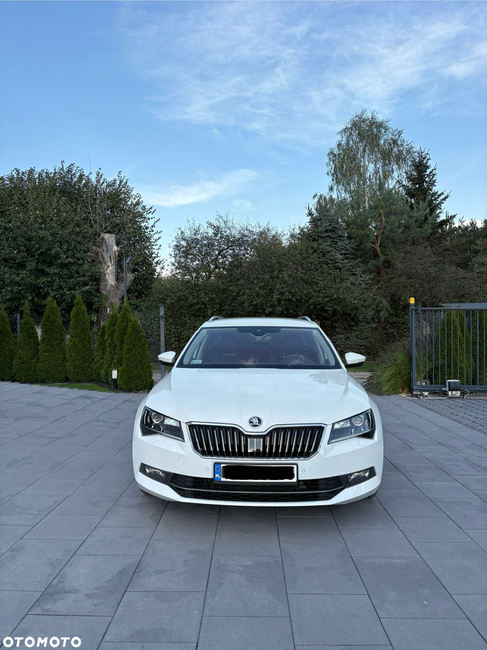 Skoda Superb 2.0 TDI L&K DSG - 22