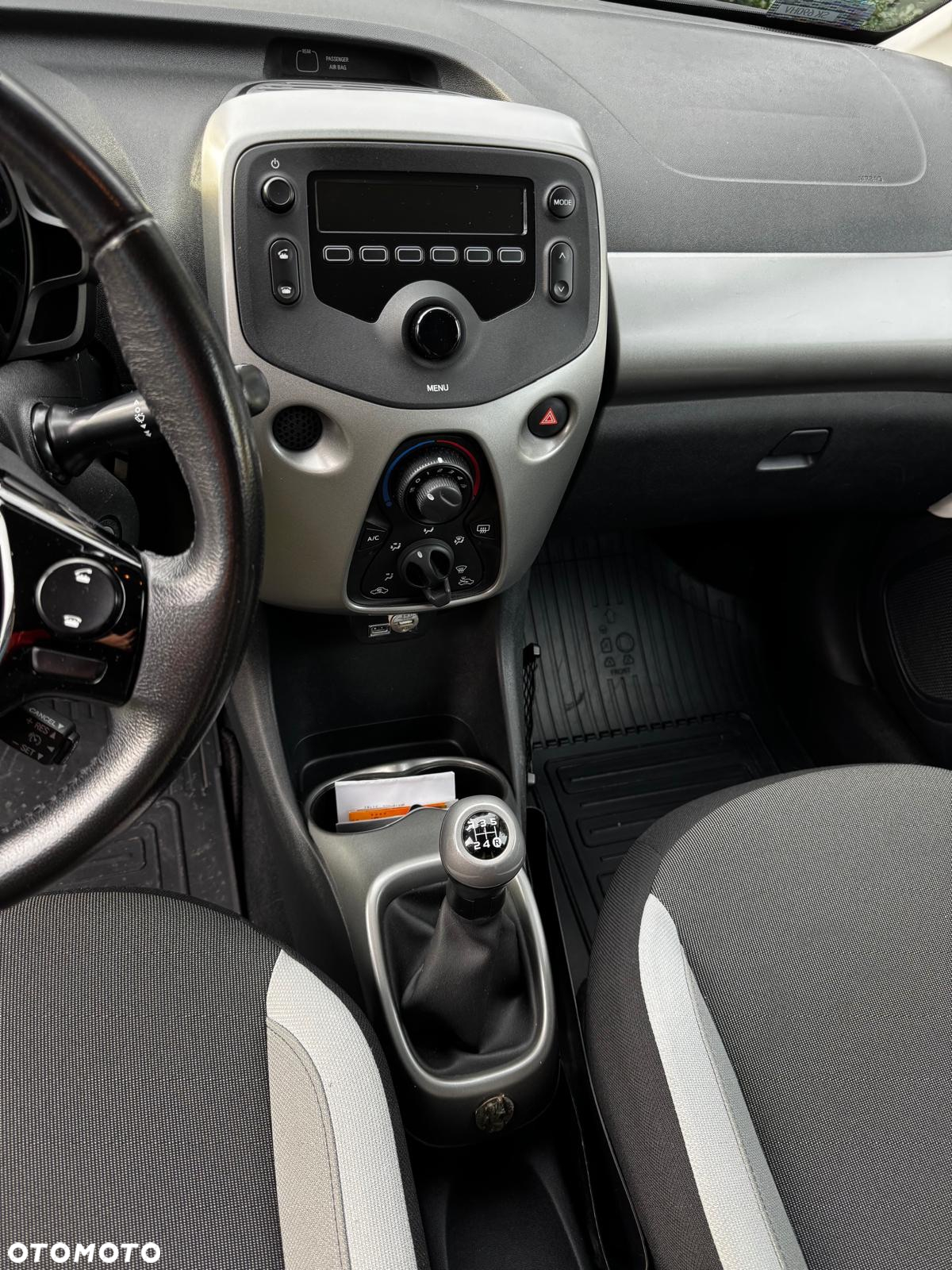 Toyota Aygo 1.0 VVT-i Sprint EU6 - 11