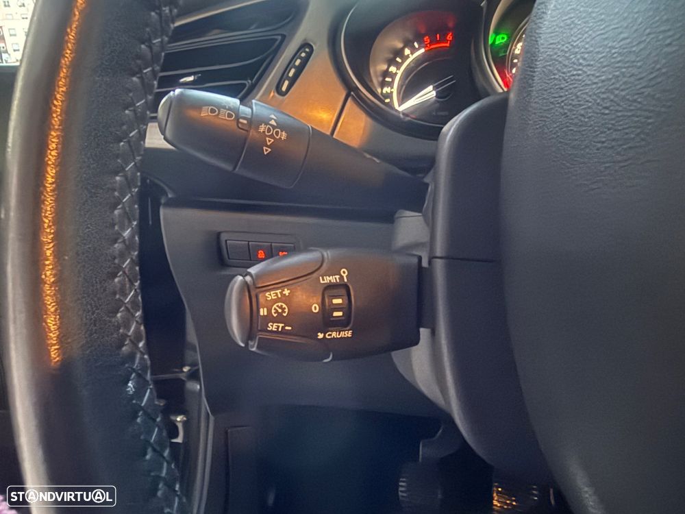 Citroën C3 1.6 BlueHDi Exclusive - 43