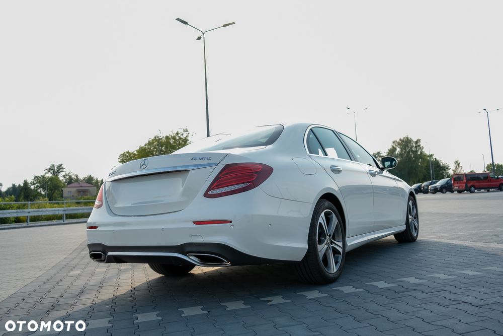 Mercedes-Benz Klasa E - 15