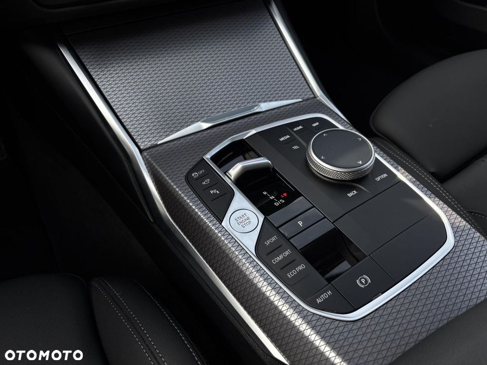 BMW Seria 3 M340d xDrive mHEV sport - 18