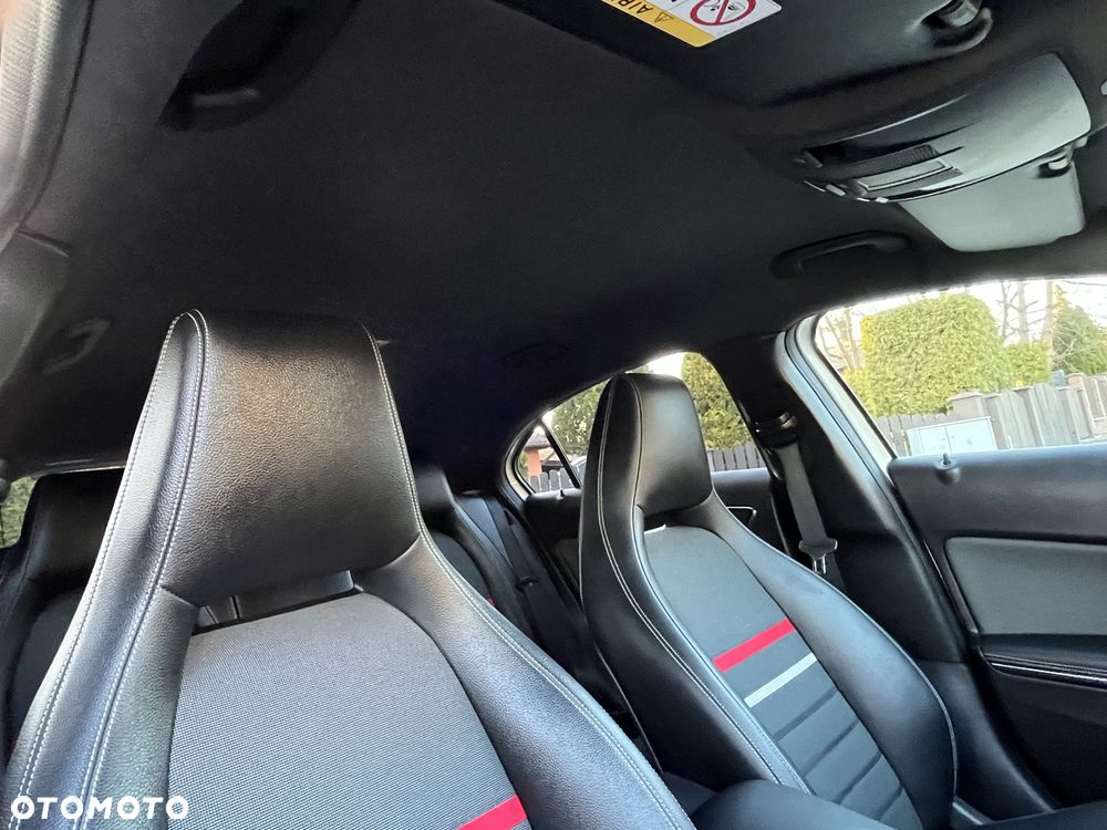 Mercedes-Benz Klasa A 180 7G-DCT Activity Edition - 23