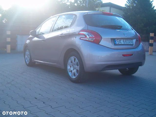 Peugeot 208 1.4 VTi Active - 11