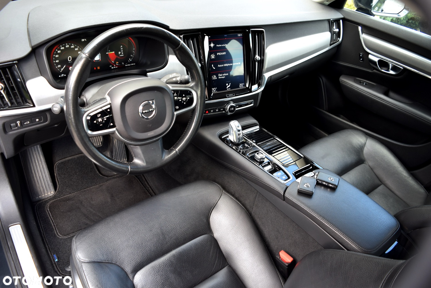 Volvo V90 T8 AWD Plug-In Hybrid Momentum Pro - 18