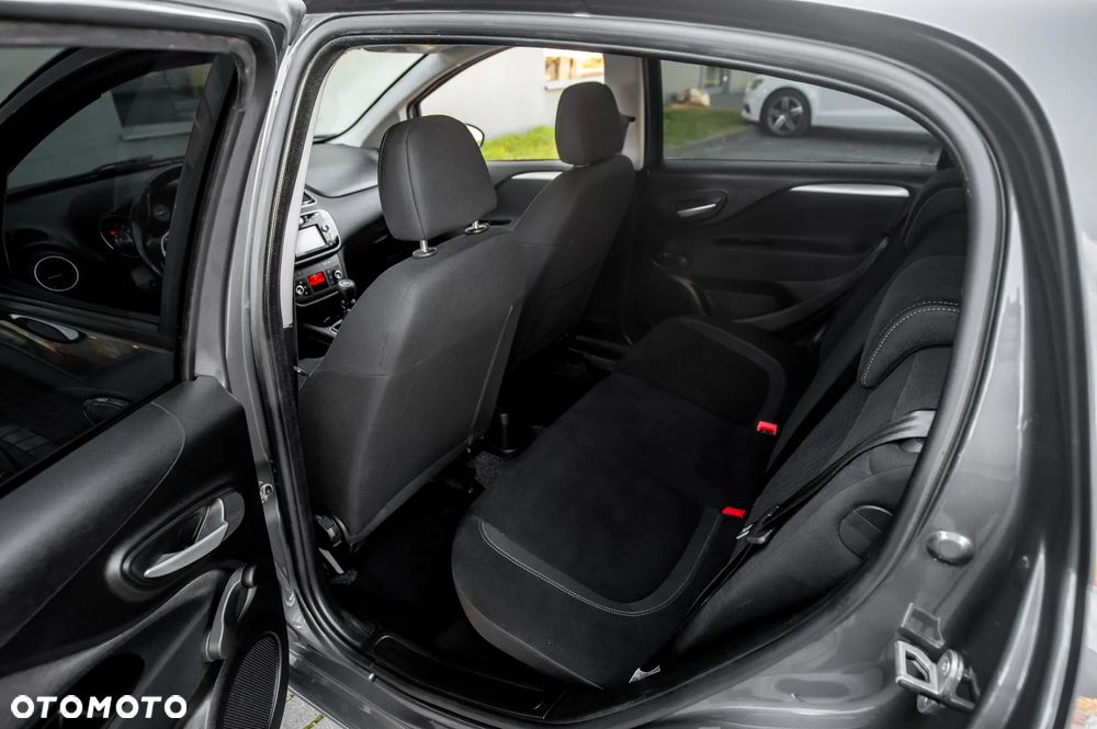 Fiat Punto 1.4 Easy Pakiet Easy Plus S&S - 9