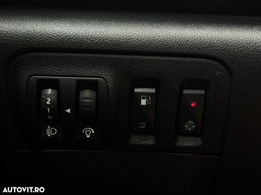 Renault Megane TCe 140 EDC GPF Equilibre - 31