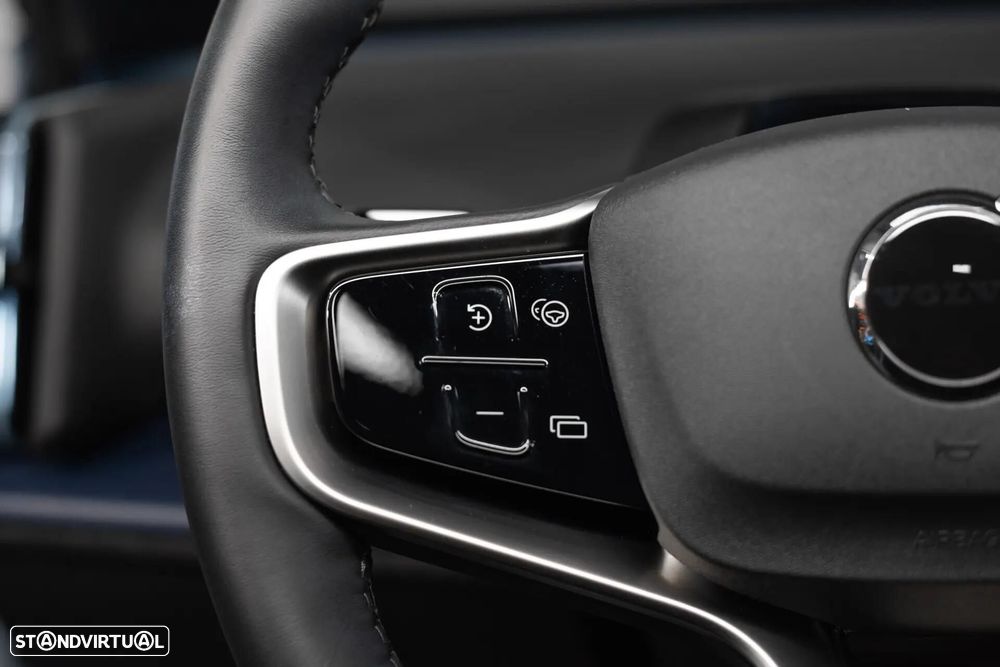 Volvo EX30 Twin Motor Performance AWD Ultra - 11